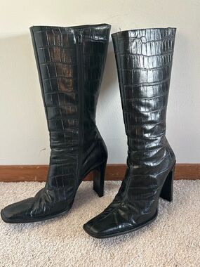 Charles David Women's Black Croc-Embossed Mid-Calf Heeled Boots